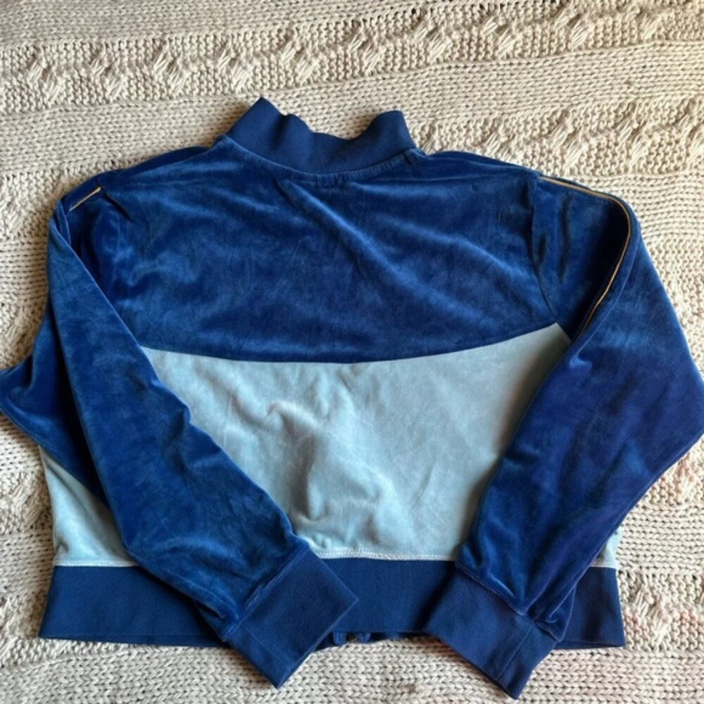 Nike Loose Fit Cropped Full Zip Front Colorblock Fleece Women's Jacket - Picture 2 of 4